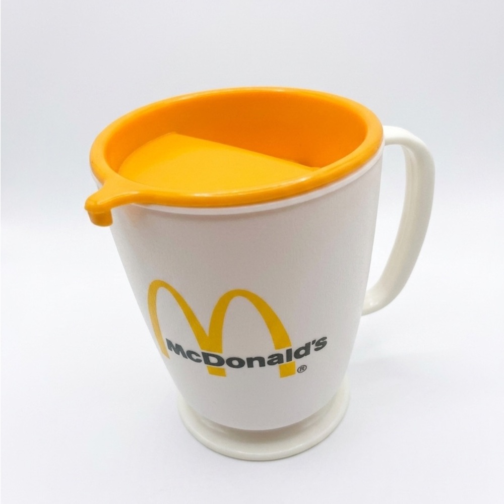 McDonald's 1983 Retro Yellow & White Plastic Mug with Lid